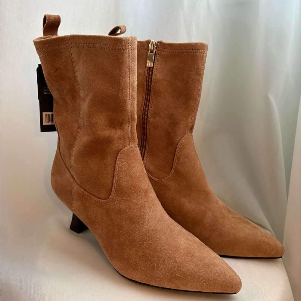 New Jones New York Tan Suede Ankle Boots 👢